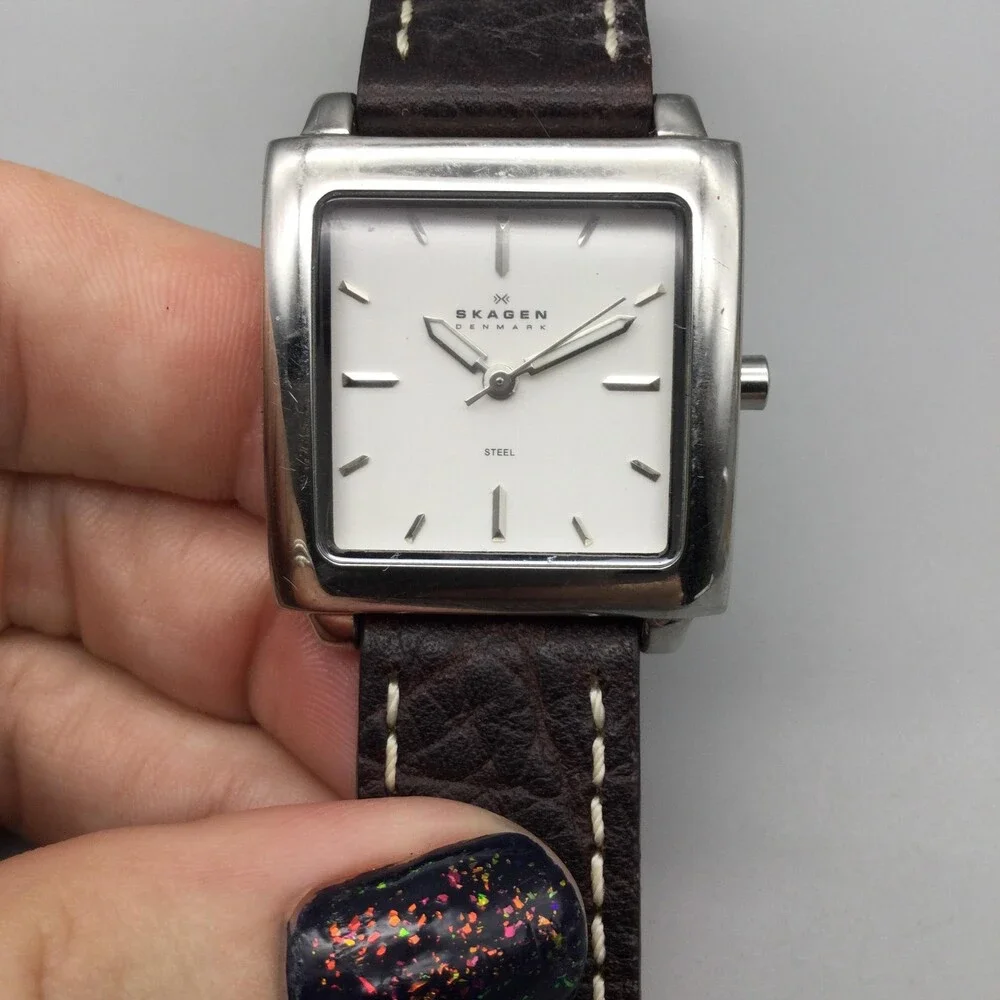 Skagen Womens Watch 29mm White Dial Brown Leather Stainless 251SSLMW New Battery